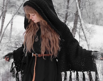 Handwoven hooded shawl in black wool and alpaca.