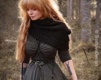 Handwoven simple snood in black wool and alpaca.