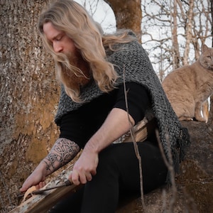 Big rectangular shawl in gray wool and alpaca. Handwoven.