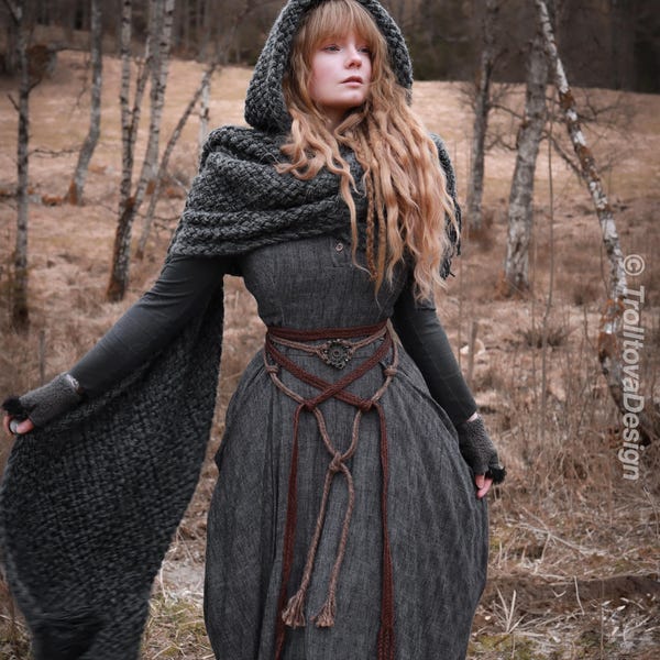 Extra long hooded shawl in gray wool and alpaca. Handwoven. Made to order.
