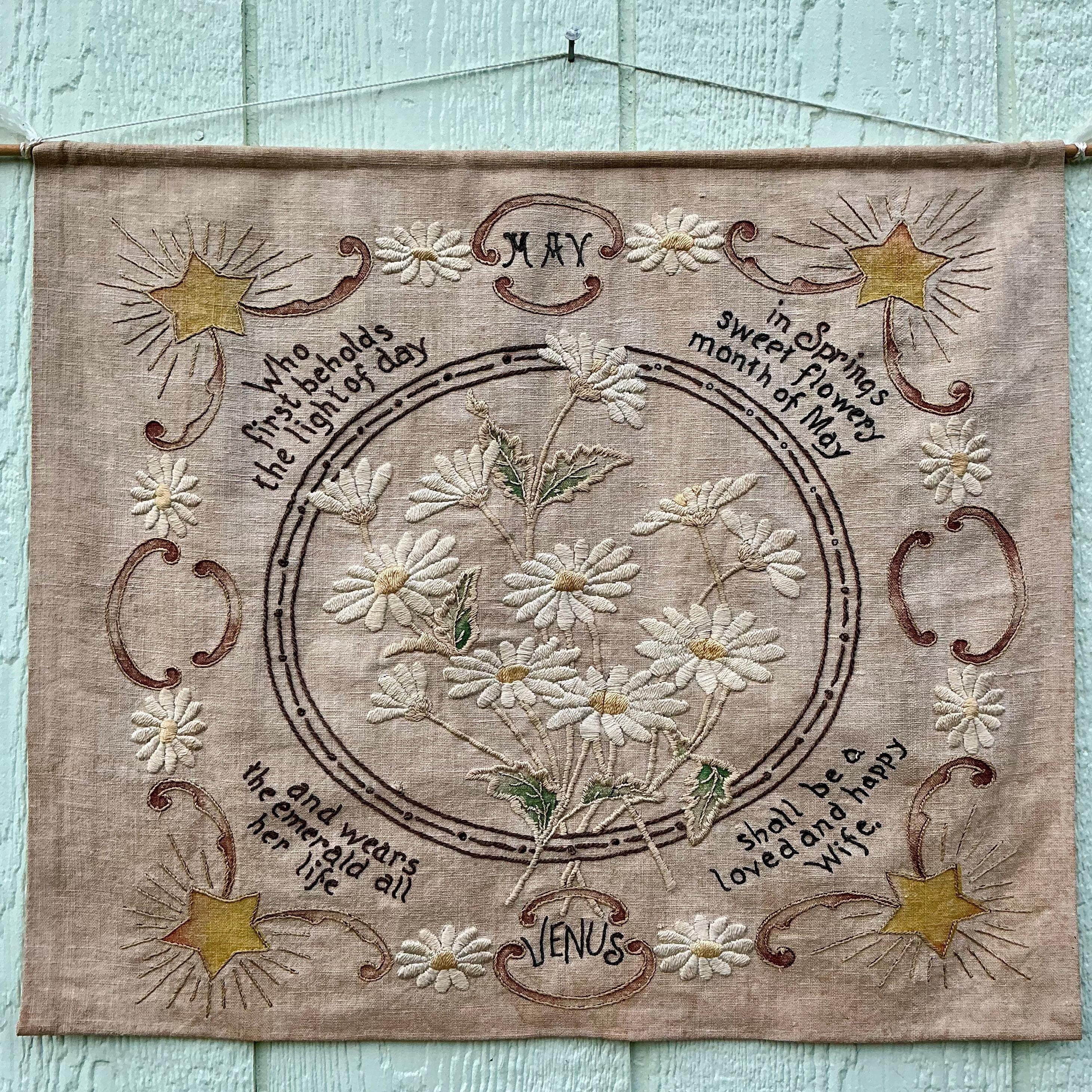 アンティーククルーエル刺繍壁掛け ビクトリア朝ボヘミアン 歴史的刺繍 