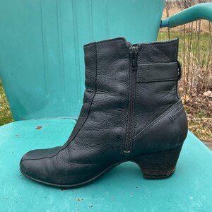 Svarta läderstövlar damstorlek 9 brett spänne och dragkedja i sidan begagnade Clarks skor bild 15