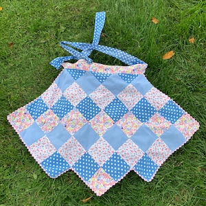 Patchwork Apron 1940 1950 Vintage Apron Midcentury Fashion  Collectible Apron Midcentury Kitchen Cottagecore Country Kitchen Collectible