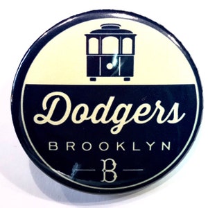 Brooklyn Dodgers Ebbetts Field Rollwagen Vintage Baseball Team Logo 5,5 cm Durchmesser Anstecknadel oder Magnet NEU!