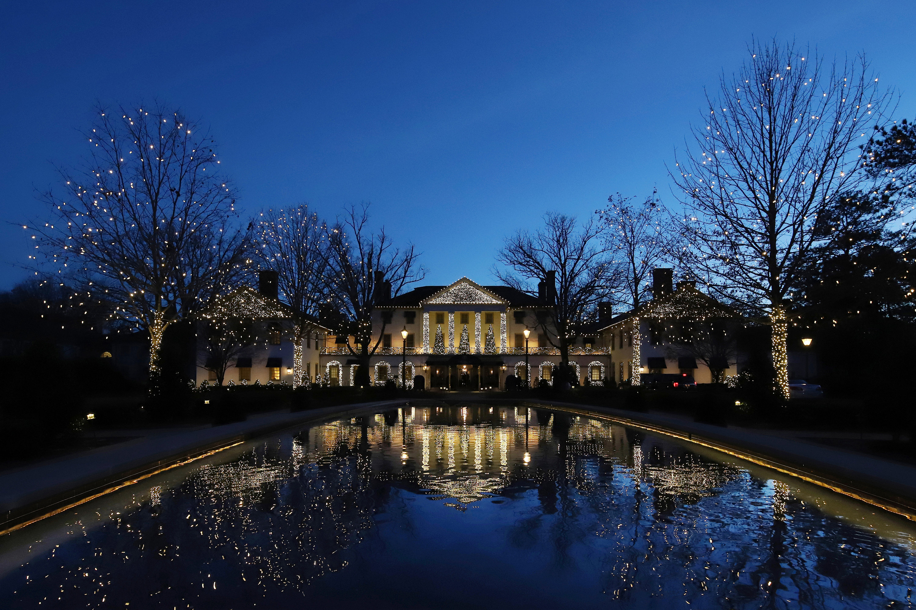 Williamsburg Inn Christmas Lights Fountain Reflection Art Etsy