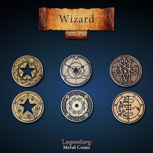 Peut inclure: Ensemble de six pi&egrave;ces de monnaie en m&eacute;tal couleur or avec des motifs complexes repr&eacute;sentant des &eacute;toiles, des cercles et des symboles. Les pi&egrave;ces sont &eacute;tiquet&eacute;es "Wizard coin set" et "Legendary Metal Coins".