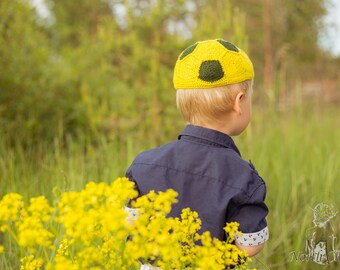 NEW // CROCHET PATTERN: Kids Crochet hat for sizes 42-46, 48-52 and 54 / Kids Football Hat / Football Pattern / Boys Yellow Crochet Hat /