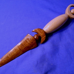 Handgemachte *Göttin Griff ~ Halbmond Athame* Göttin aus Holz,Pagan,Zeremoniell,Ritual