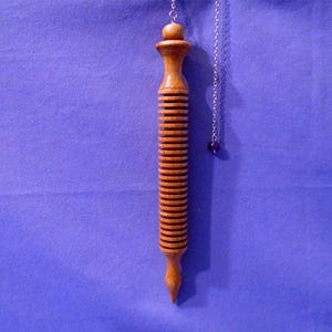 Handgefertigtes Pendel aus Holz *Isis-26 Ring* Verwendung: Heilung, Allergietest, Chakra-Ausgleich, Pendeln mit Pendeln, Pendeln mit Pendel.