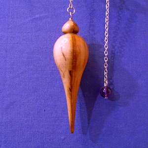Handgefertigtes hölzernes Pendel *Peardrop* Verwendung für: Heilung, Allergietests, Chakra-Ausgleich, Kartenrutenausflüge, Suche nach fehlenden Objekten.