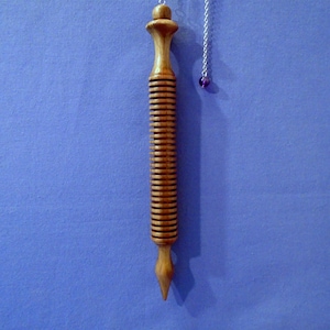 Handgefertigtes Pendel aus Holz *Isis-29 Ring* Verwendung: Heilung, Allergietest, Chakra-Ausgleich, Pendeln mit Pendeln, Pendeln mit Pendel.