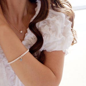 Pearl Beaded Bracelet//Personalized Birthstone and Pearl Bracelet//Dainty Pearl Bracelet//Birthstone Charm Bracelet//Wedding Jewelry/Dainty