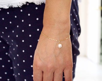 Gold Pearl Bridesmaid Bracelet: Swarovski Crystal, Wedding Jewelry