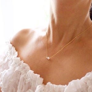 Gold White Pearl Necklace//Gold Double Pearl Necklace//Pearl and Stardust Bead Necklace//Floating Pearl Necklace//Bridesmaid//Wedding Gifts