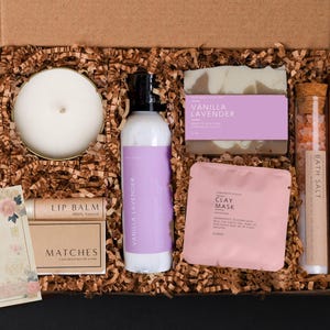Birthday Gift Box, Sister Birthday Gift, Birthday Gift Basket, Happy Birthday Box, Womens Birthday Gift, Best Friend Birthday