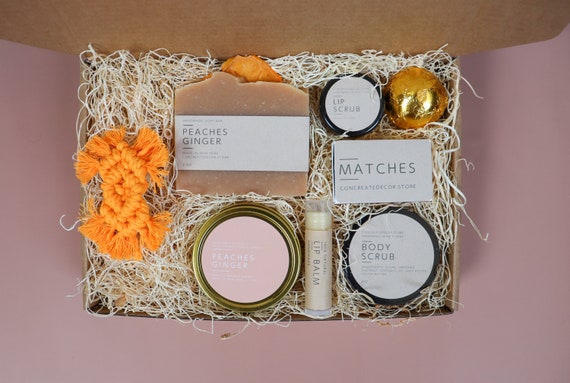 Summer holiday gifts for her 2025