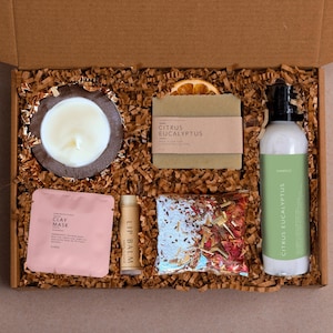 Self Care Box For Women, Stress Relief Gift, Friendship Gift, Care Package for Her, Mental Health Self Care Package for Her, Hygge Gift Box