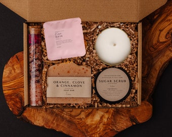 Christmas Spa Gift Box, Scented Candle, Soap, Scrub