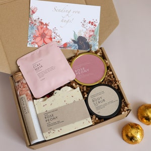 Enviando abraços para você. Pacote de cuidados pensando em você. Caixa de presente pensando em você. Cesta de presente de vela aconchegante relaxante. Pacote de cuidados para amigo