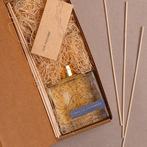 Tobacco cashmere scented reed diffuser | Handmade in New York | 7oz