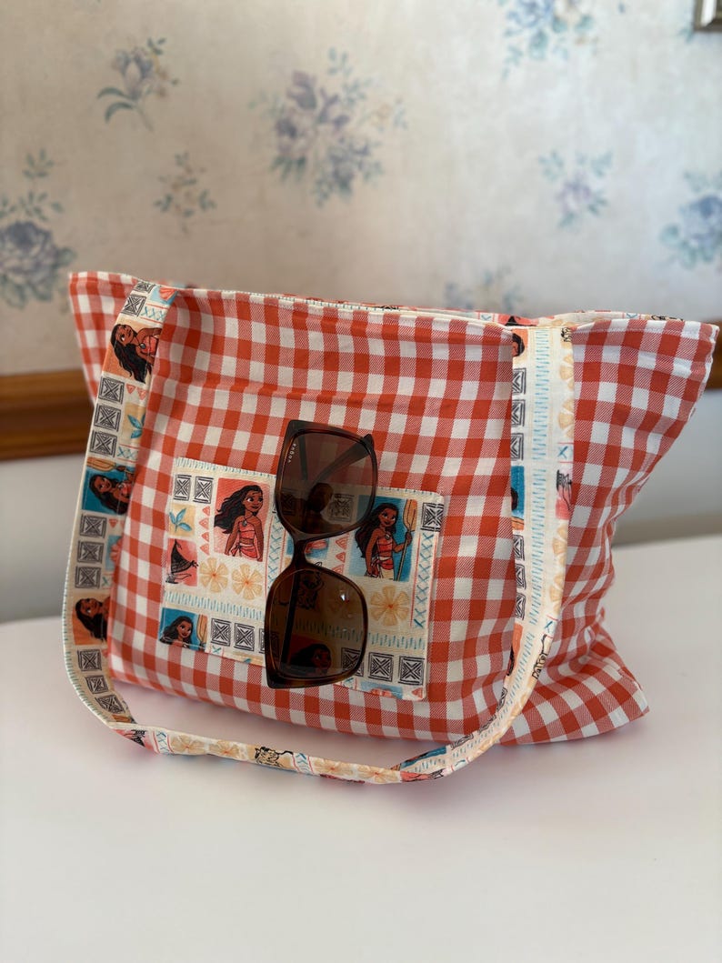 Bolso tote reversible con temática de Moana imagen 4