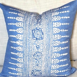 Thibaut Anna Franskt Javanesiskt Randigt Örngott i Wedgewoodblått