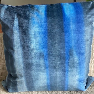 A Show stopper! Romo The Black Edition Viridis Pillow Cover