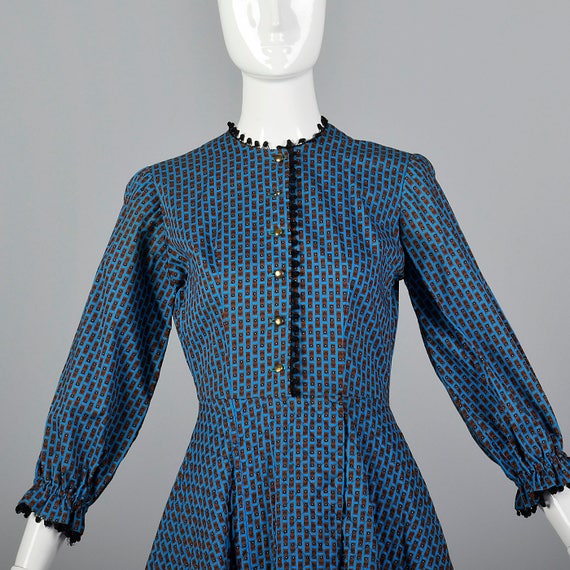 XS 1950s Quilted Blue Cotton Dress Casual Vintage… - image 4