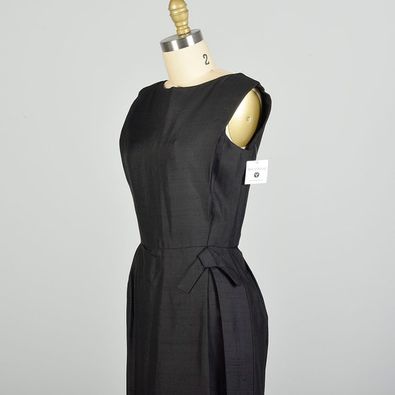 XS 1950s Sleeveless Black LBD Wrap Skirt Cocktail… - image 6