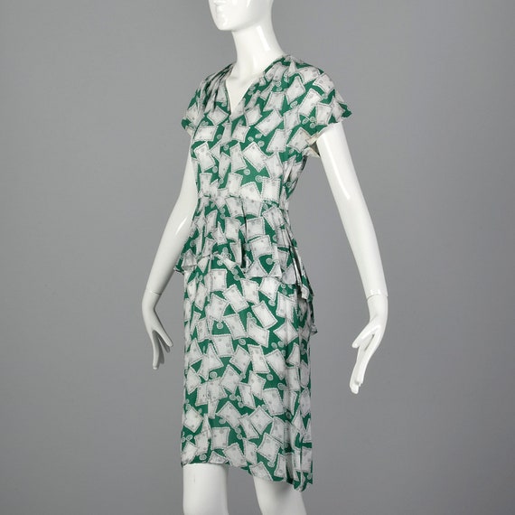 XS 1940s Novelty Print Dress 40s Rayon Dress Pepl… - image 2