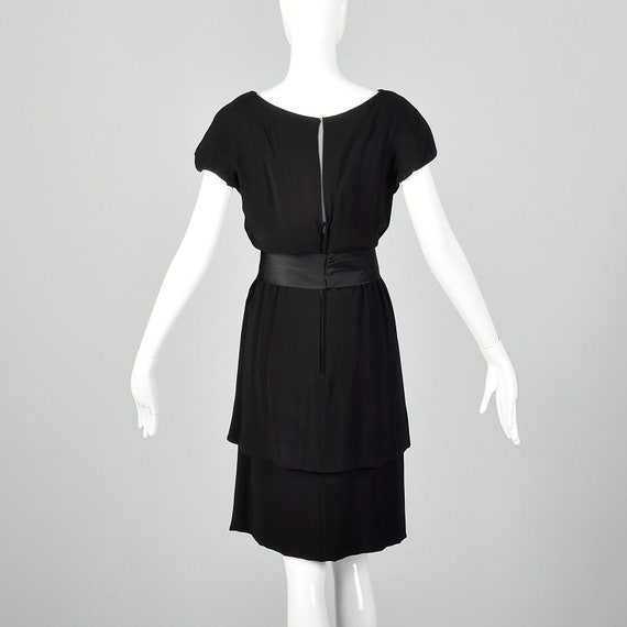 Small 1960s Classic Little Black Dress Short Slee… - image 2
