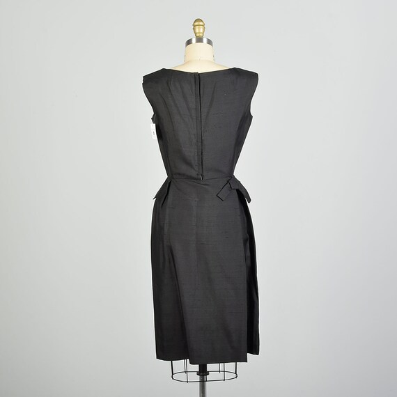 XS 1950s Sleeveless Black LBD Wrap Skirt Cocktail… - image 2