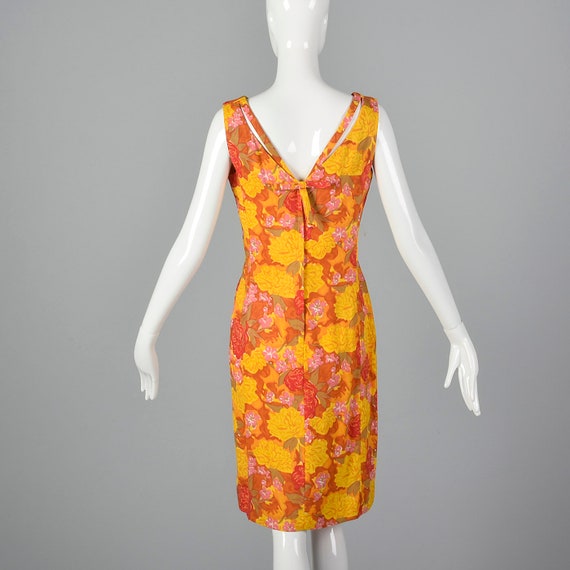 Small 1960s Bright Shift Dress Vibrant Floral Pri… - image 2