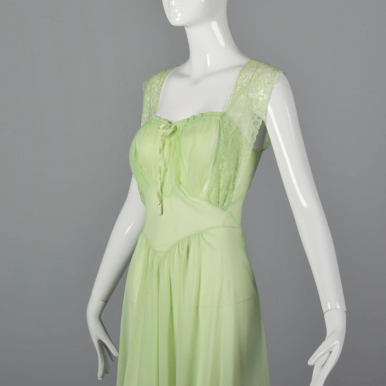 Medium 1950s Vanity Fair Green Nightgown Crystal Pleat Bust Sleeveless Nightgown Lace Trim Sleepwear Sleep Lounge 50s Vintage