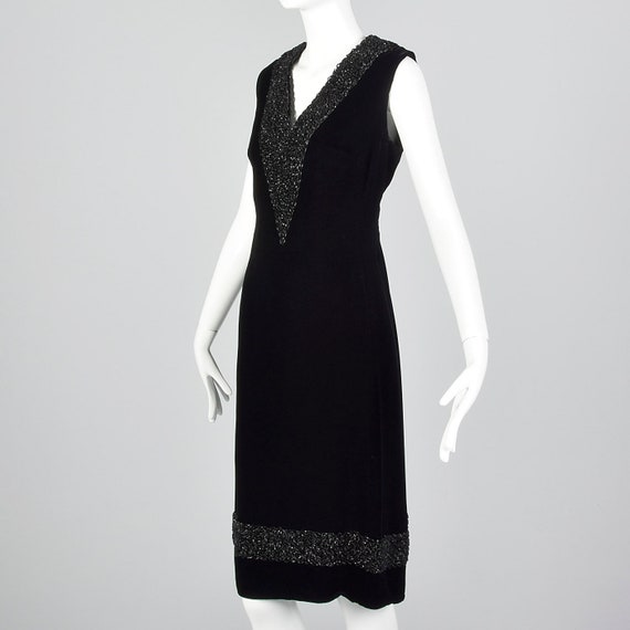 Large 1960s Black Velvet Dress Heavy Beading Simp… - image 3