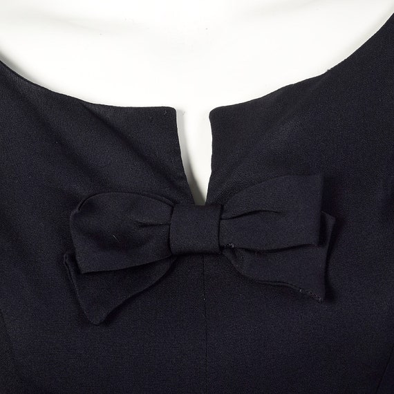 Small 1940s Dress Navy Blue Boatneck Notched Bow … - image 6