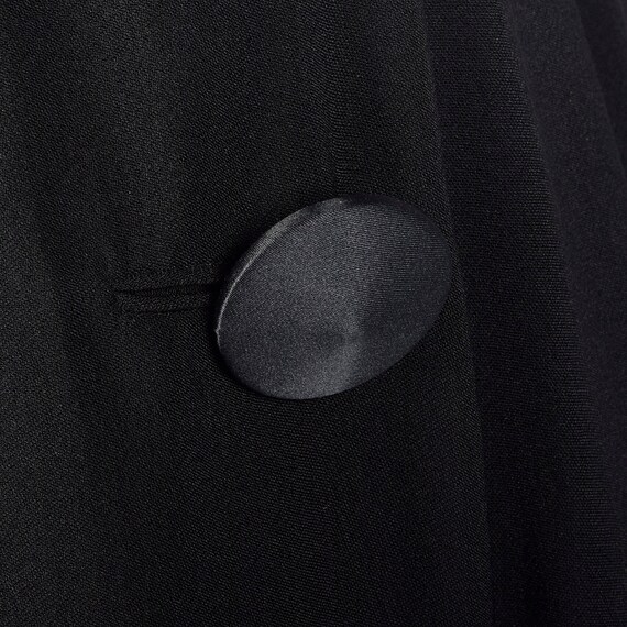 Small 1960s Classic Little Black Dress Short Slee… - image 9