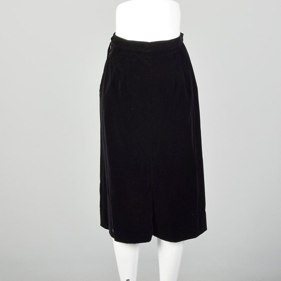 Small 1950s Skirt Black Velvet Rockabilly A-line … - image 3