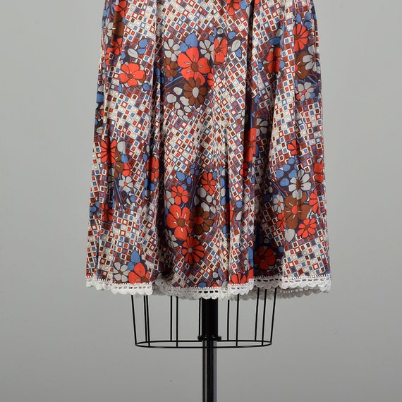 Small-Large 1960s Orange and Blue Floral Wrap Dre… - image 9