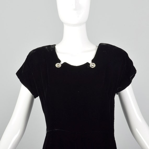 Medium 1950s Black Velvet Dress Vintage Velvet Dr… - image 6