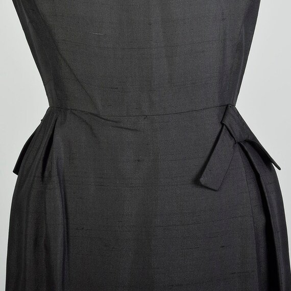 XS 1950s Sleeveless Black LBD Wrap Skirt Cocktail… - image 8