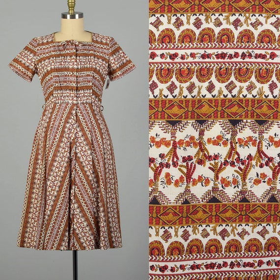 XL 1950s Novelty Print Cotton Day Dress - image 1