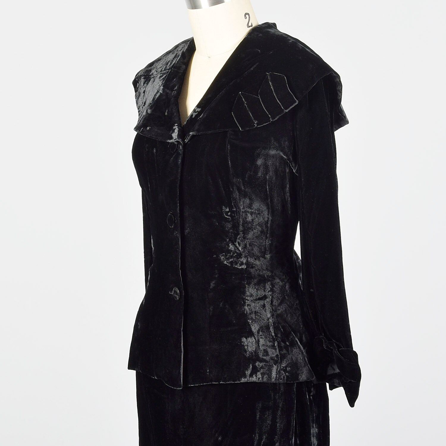 Small 1950s Crushed Velvet Skirt Suit Long Sleeve Black Jacket - Etsy