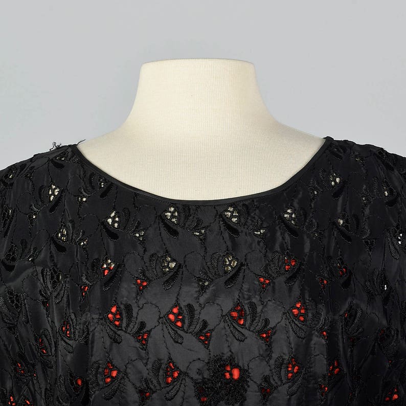 XL 1950s Black Eyelet Dress Short Sleeve Dress Red Lining Spring Summer Cocktail Party Evening Wear LBD 50s Vintage
