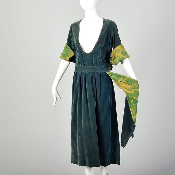 Medium 1910s Dress Edwardian Velvet Beaded Silk - image 2