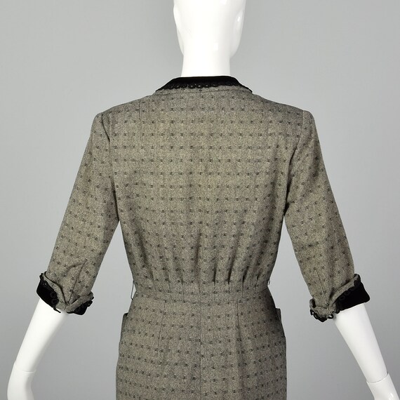 XS 1940s Wool Dress Black Velvet Trim Pockets Sou… - image 6