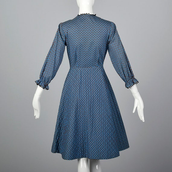 XS 1950s Quilted Blue Cotton Dress Casual Vintage… - image 2