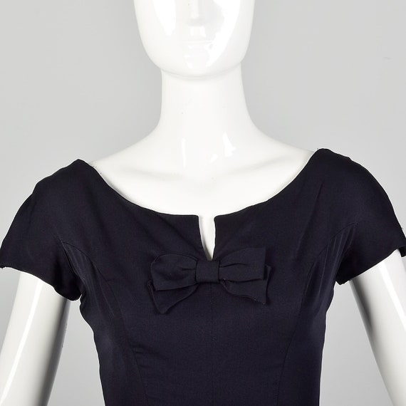 Small 1940s Dress Navy Blue Boatneck Notched Bow … - image 5