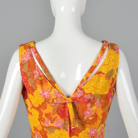 Small 1960s Bright Shift Dress Vibrant Floral Pri… - image 5