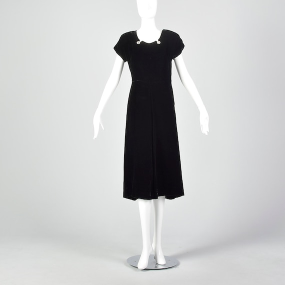 Medium 1950s Black Velvet Dress Vintage Velvet Dr… - image 2